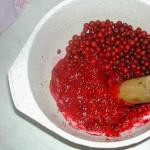 क्रैनबेरी जूस: इसे घर पर जल्दी और स्वादिष्ट कैसे बनाएं